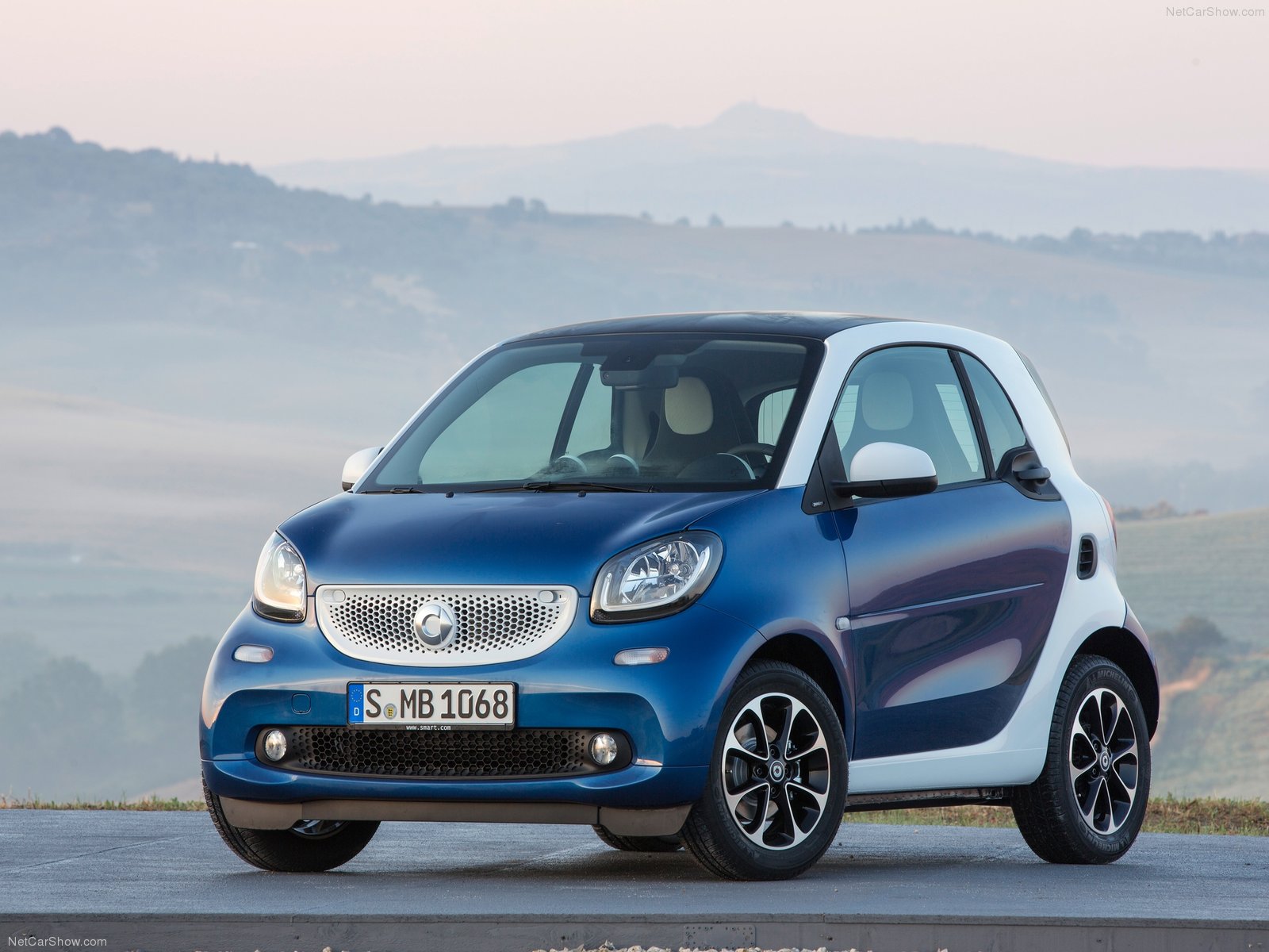 Smart-fortwo-2015-01