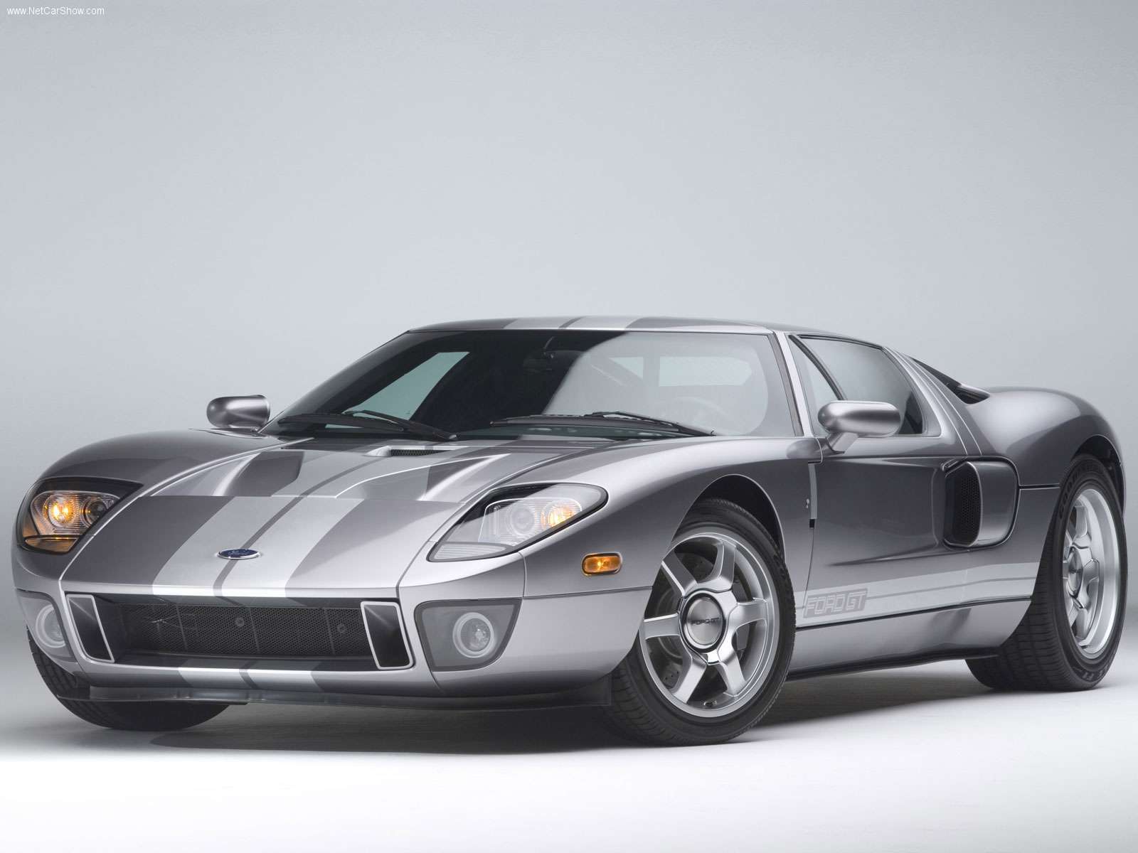 Ford-GT-2006-01