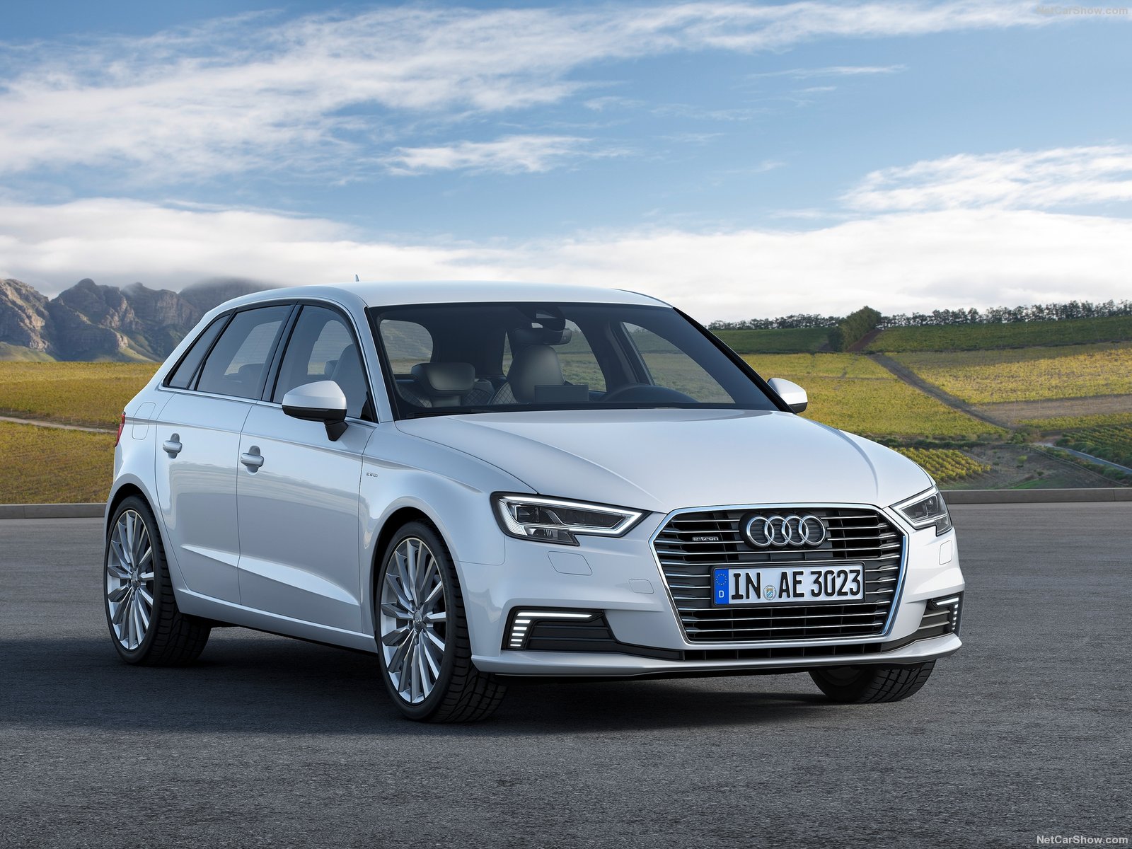 Audi-A3_Sportback_e-tron-2017