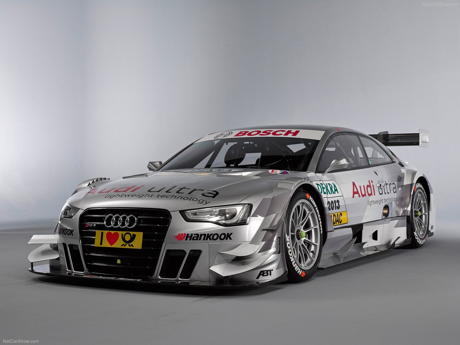 Audi-RS5_DTM-2013