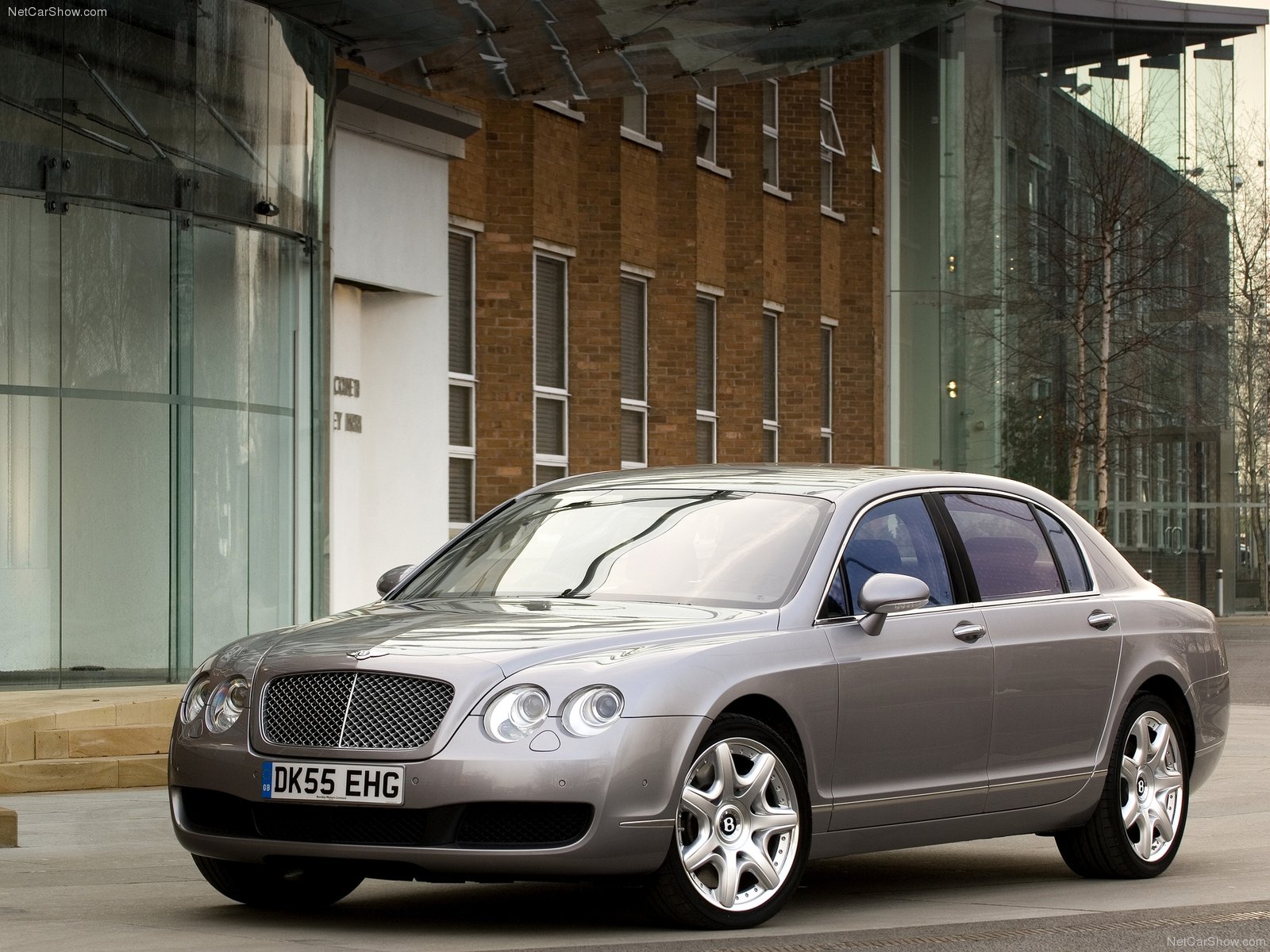 Bentley-Continental_Flying_Spur-2005