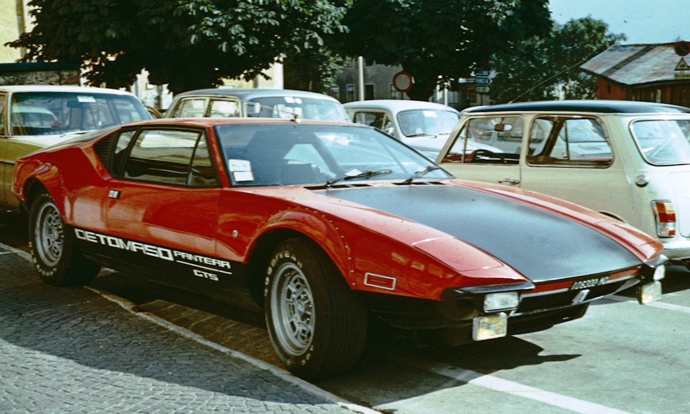 De-Tomaso_Pantera-wiki-Charles01