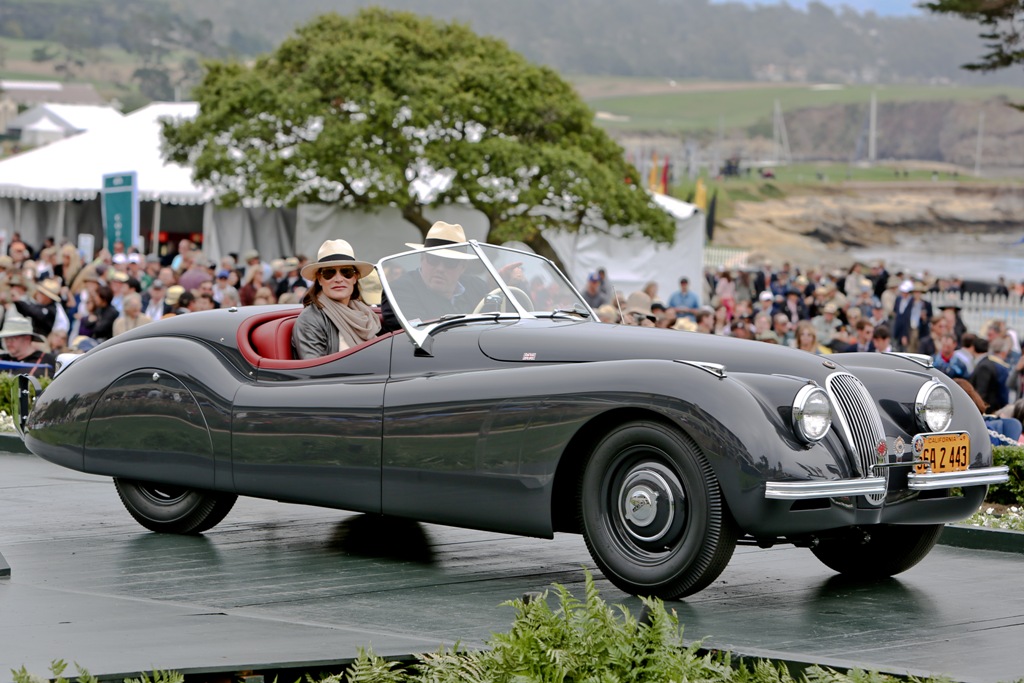 Jaguar_XK120_Roadster_1949-wiki-Jlotman