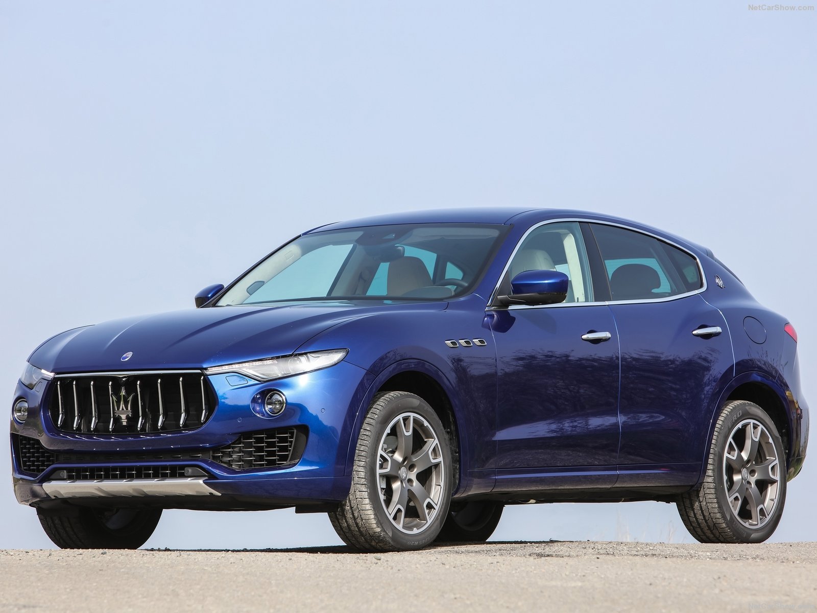 Maserati-Levante-2017-01