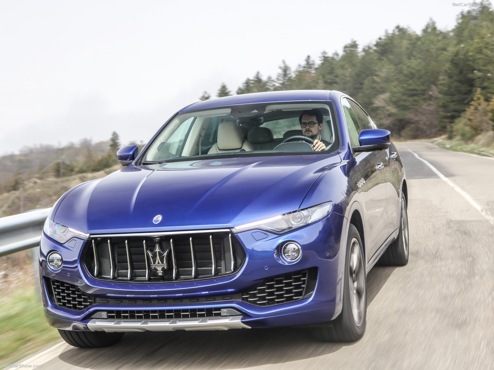 Maserati-Levante-2017-05