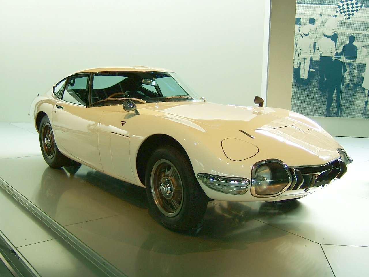 toyota-2000gt-wiki-Gnsin