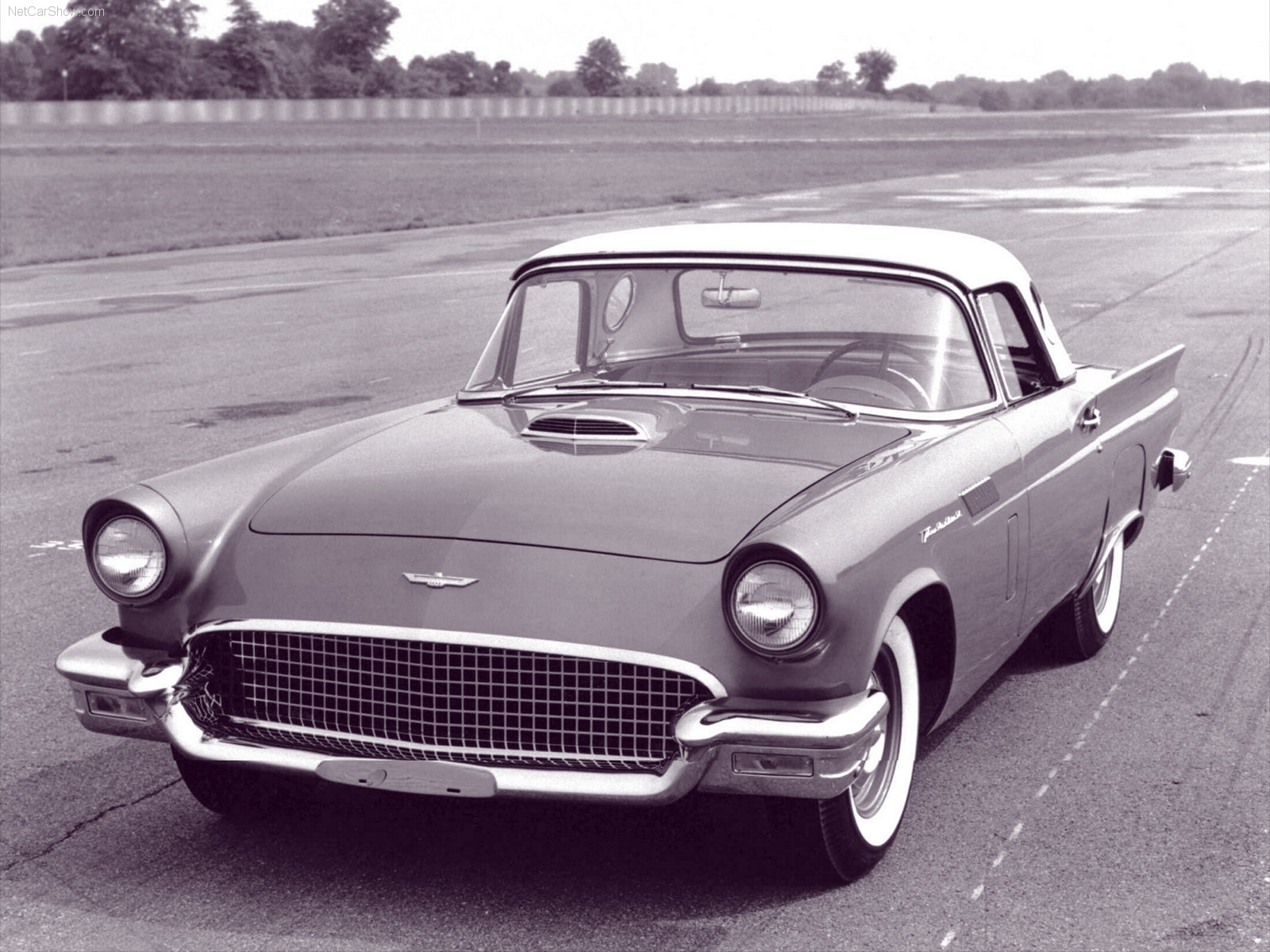 ford-thunderbird-1957-2