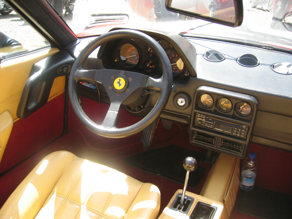 ferrari_328_wiki-arnaud-25