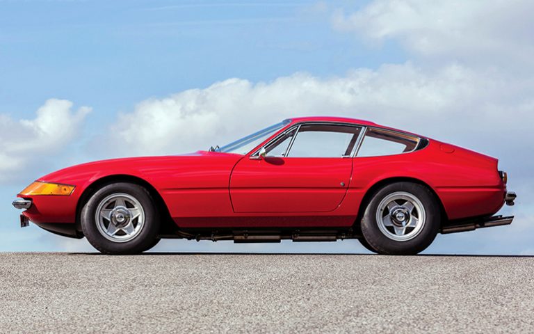 70 Ans De Ferrari Les Mod les Qui Ont Construit La L gende Philippe 70-ans-de-ferrari-les-mod-les-qui-ont-construit-la-l-gende-philippe